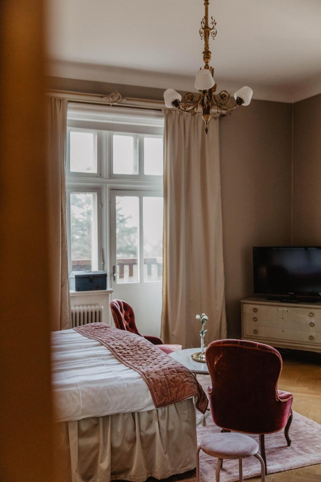 Hotel Slottsvillan Huskvarna Luaran gambar